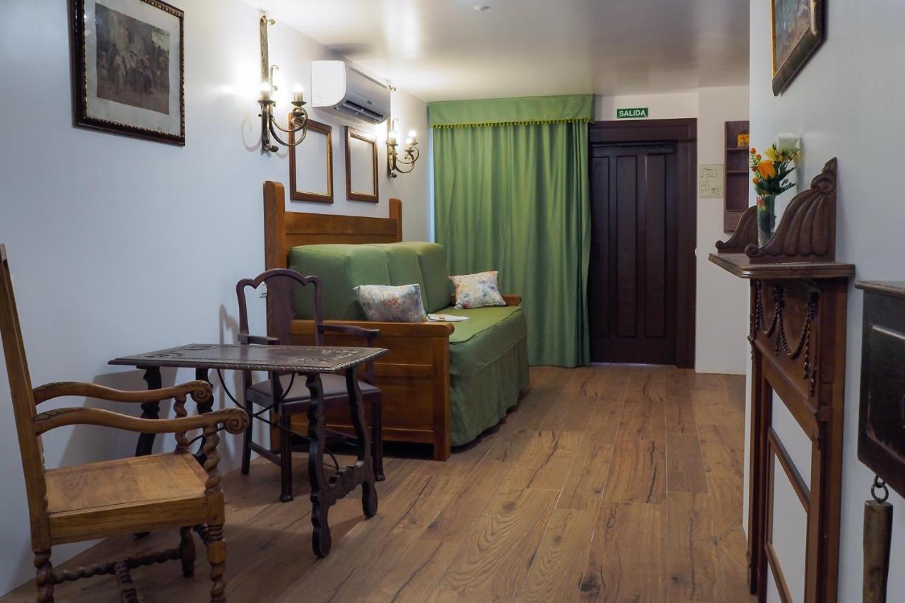 Posada Y Apartamentos Trebuesto De Guriezo Exteriör bild