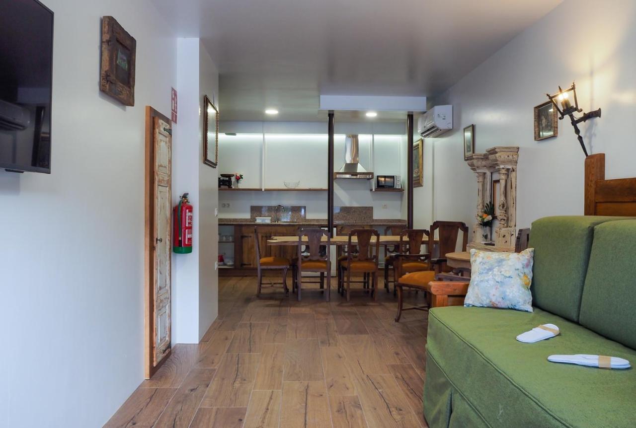 Posada Y Apartamentos Trebuesto De Guriezo Exteriör bild