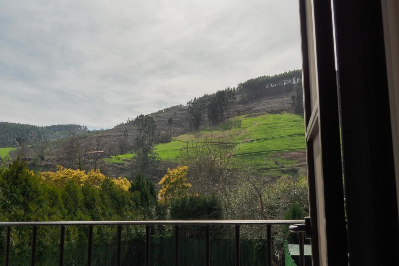 Posada Y Apartamentos Trebuesto De Guriezo Exteriör bild