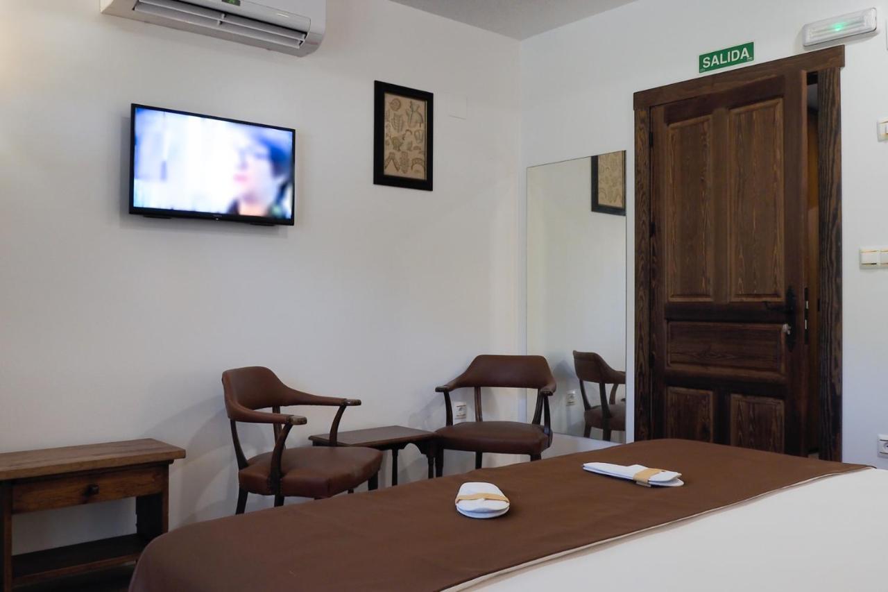 Posada Y Apartamentos Trebuesto De Guriezo Exteriör bild