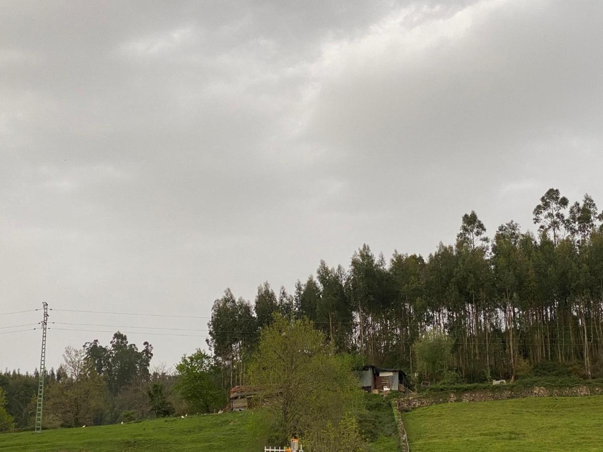 Posada Y Apartamentos Trebuesto De Guriezo Exteriör bild